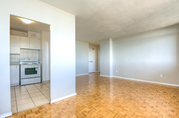 Apartments for Rent in Toronto - 2336 Weston Road - CanadaRentalGuide.com