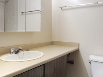 Apartments for Rent in Richmond -  Dolphin Square Apartments - CanadaRentalGuide.com
