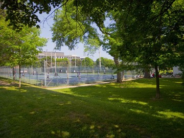 Apartments for Rent in Toronto -  Davisville Village Apartments - CanadaRentalGuide.com