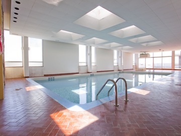 Apartments for Rent in Toronto -  Davisville Village Apartments - CanadaRentalGuide.com