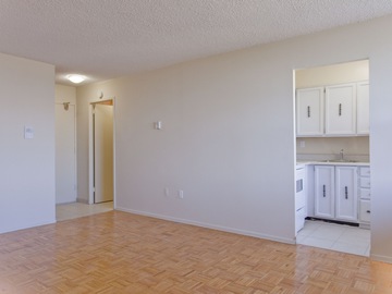 Apartments for Rent in Toronto -  Davisville Village Apartments - CanadaRentalGuide.com