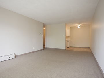 Apartments for Rent in New Westminster -  Holly Tree Apartments - CanadaRentalGuide.com
