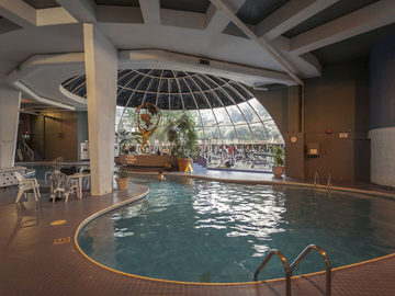 Apartments for Rent in North Vancouver -  International Plaza Apartments - CanadaRentalGuide.com