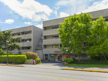 Apartments for Rent in Richmond -  Dolphin Square Apartments - CanadaRentalGuide.com