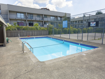 Apartments for Rent in Richmond -  Dolphin Square Apartments - CanadaRentalGuide.com