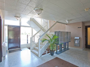 Apartments for Rent in Toronto -  Lawrence Apartments - CanadaRentalGuide.com