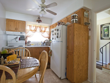 Apartments for Rent in Toronto -  Silverstone Townhomes - CanadaRentalGuide.com