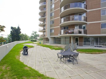 Apartments for Rent in Oakville -  John Street Apartments - CanadaRentalGuide.com