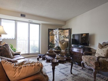 Apartments for Rent in Oakville -  John Street Apartments - CanadaRentalGuide.com
