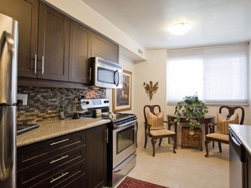 Apartments for Rent in Oakville -  John Street Apartments - CanadaRentalGuide.com