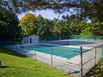 Apartments for Rent in Toronto -  Murray Ross Apartments - CanadaRentalGuide.com