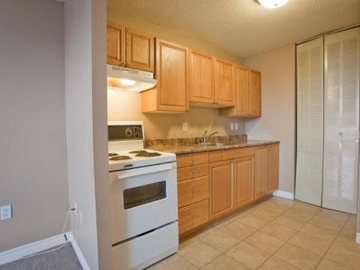 Apartments for Rent in Halifax -  Somerset Place Apartments - CanadaRentalGuide.com