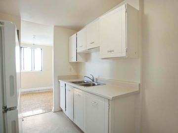 Apartments for Rent in Brampton -  Brampton Village Apartments - CanadaRentalGuide.com