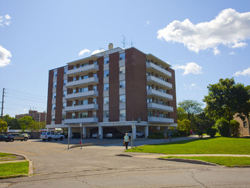 Apartments for Rent in Etobicoke -  West Park Village Apartments - CanadaRentalGuide.com