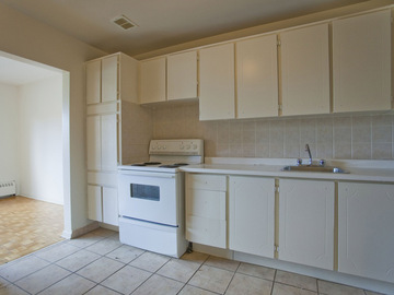 Apartments for Rent in Etobicoke -  West Park Village Apartments - CanadaRentalGuide.com