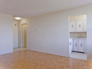 Apartments for Rent in Toronto -  Davisville Village Apartments - CanadaRentalGuide.com
