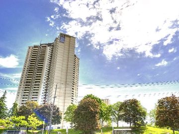 Apartments for Rent in Toronto -  San Romanoway Apartments - CanadaRentalGuide.com