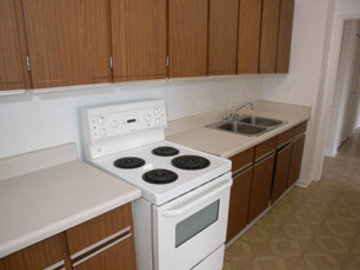 Apartments for Rent in Toronto -  Sheldon Towers - CanadaRentalGuide.com
