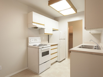 Apartments for Rent in New Westminster -  Princeton Place Apartments - CanadaRentalGuide.com