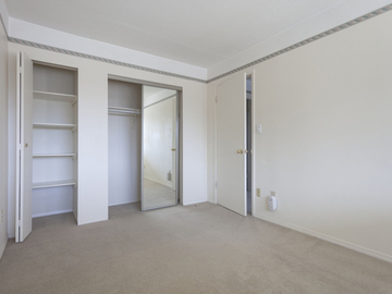 Apartments for Rent in Richmond -  Carlton Park Gardens Apartments - CanadaRentalGuide.com