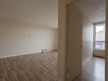 Apartments for Rent in Calgary -  Kingston Tower - CanadaRentalGuide.com