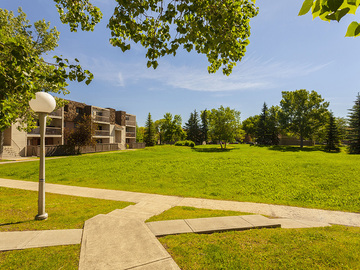 Apartments for Rent in Calgary -  Pineridge Greene Apartments - CanadaRentalGuide.com