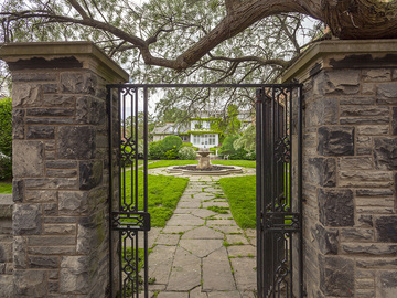 Apartments for Rent in Toronto -  Mimico Estates - CanadaRentalGuide.com