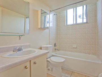 Apartments for Rent in Toronto -  Eastmount Apartments - CanadaRentalGuide.com