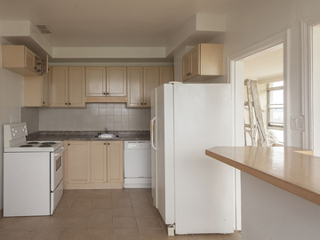 Apartments for Rent in Toronto -  Mimico Estates - CanadaRentalGuide.com