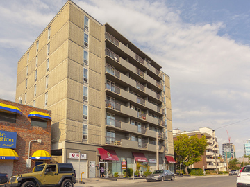 Apartments for Rent in Calgary -  Kingston Tower - CanadaRentalGuide.com