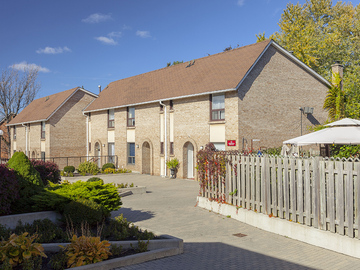Apartments for Rent in Toronto -  Goodview Townhomes - CanadaRentalGuide.com